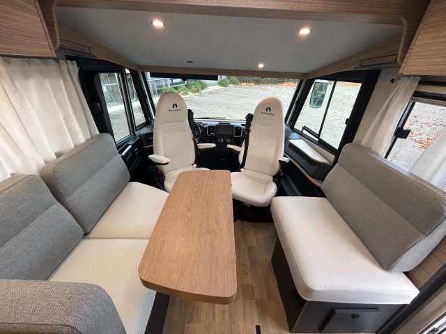 Bavaria Initial I740FC Nomade - Photo 3