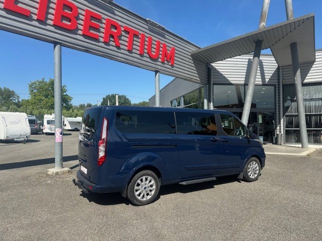 Ford Tourneo Custom - Photo 3