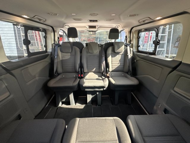 Ford Tourneo Custom - Photo 11