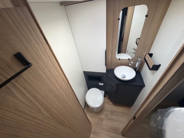 Bavaria Initial I740FC Nomade - Photo 32