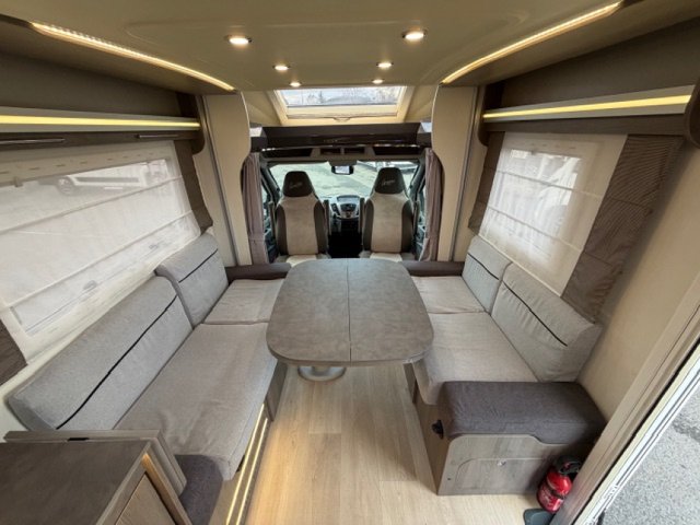 Challenger 260 - Photo 11