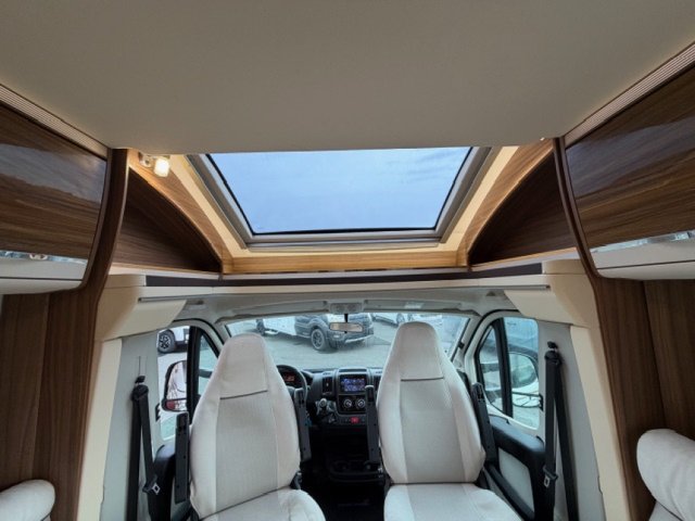 Eura Mobil Camping-car 720 QB - Photo 12