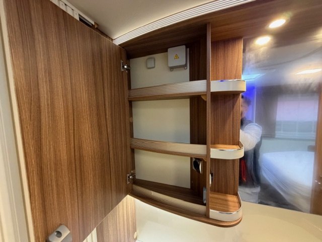 Eura Mobil Camping-car 720 QB - Photo 19