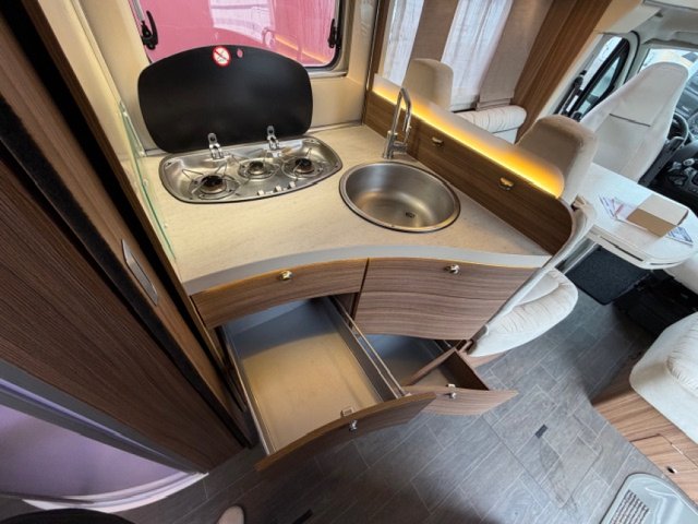 Eura Mobil Camping-car 720 QB - Photo 30