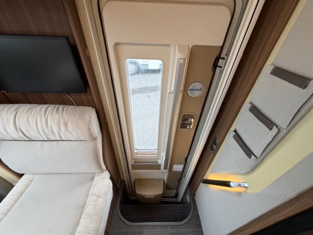 Eura Mobil Camping-car 720 QB - Photo 37