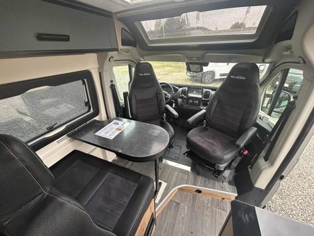 Font Vendome Duo Van Elegance DUOVAN GARAGE SERIE - Photo 4