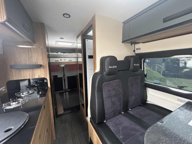 Font Vendome Duo Van Elegance DUOVAN GARAGE SERIE - Photo 10