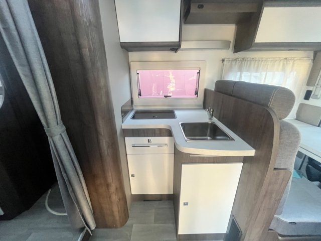 Benimar Tessoro 463 Up - Photo 6