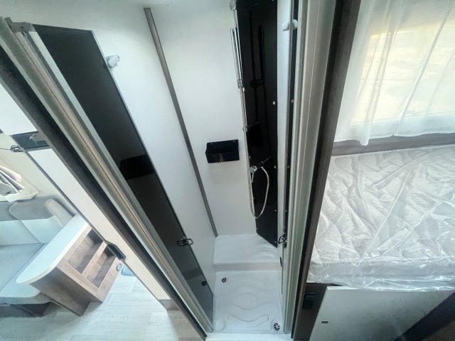 Benimar Tessoro 463 Up - Photo 8