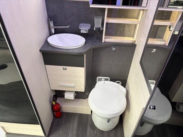 Challenger 250 Graphite Premium EDITION - Photo 10