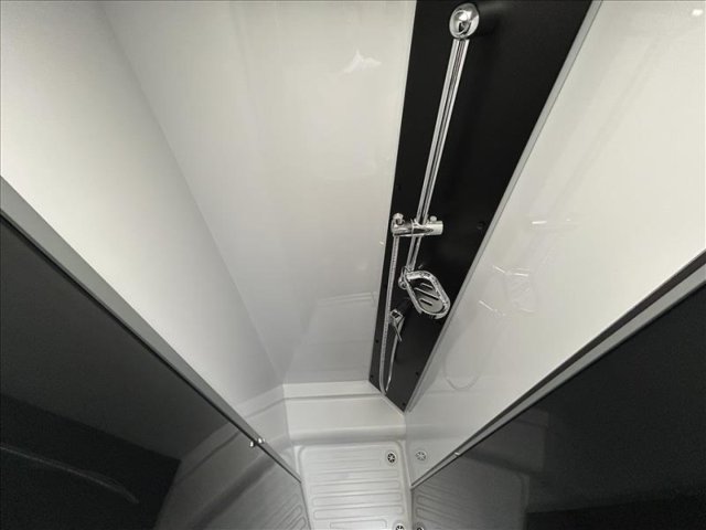 Challenger 318 Anniversary Edition - Photo 5