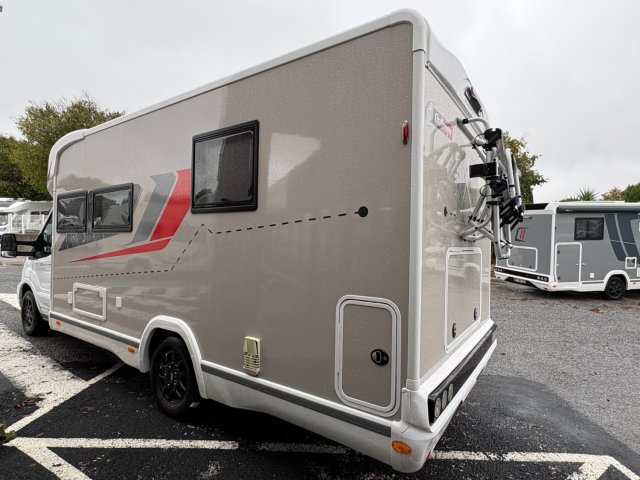 Challenger 328 Graphite Ultimate - Photo 3