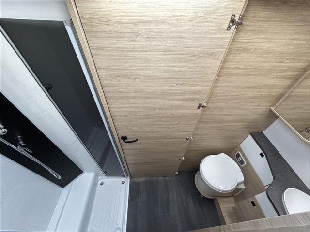 Challenger 337 Break Edition - Photo 7