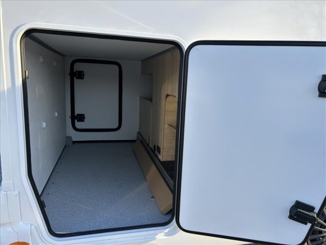 Challenger 337 Break Edition - Photo 9