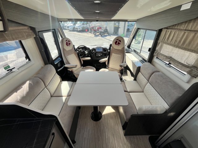 Mc Louis Nevis 881 25 EDITION - Photo 6