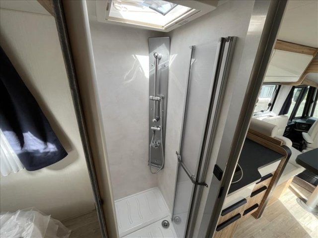 Bavaria Initial I740FC Nomade Plus I 740 FC + - Photo 9