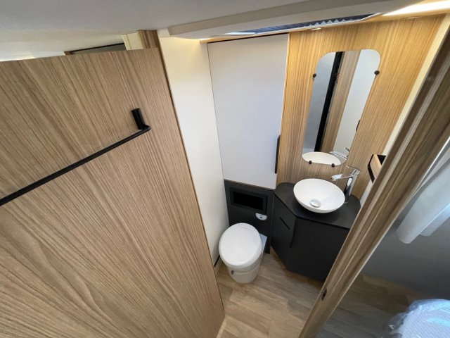 Bavaria Initial I740FC Nomade - Photo 12