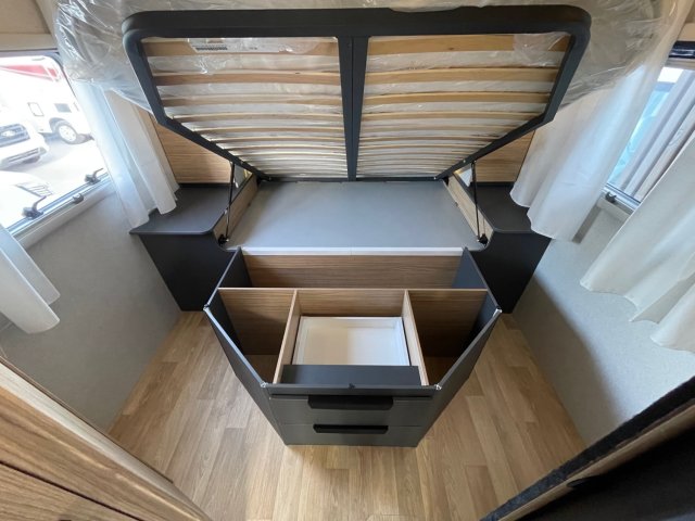 Bavaria Initial I740FC Nomade - Photo 21