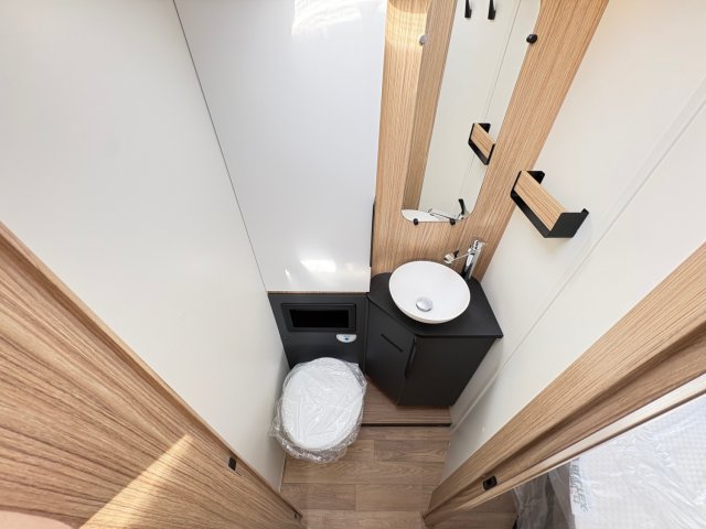 Bavaria T720FC Intense - Photo 12