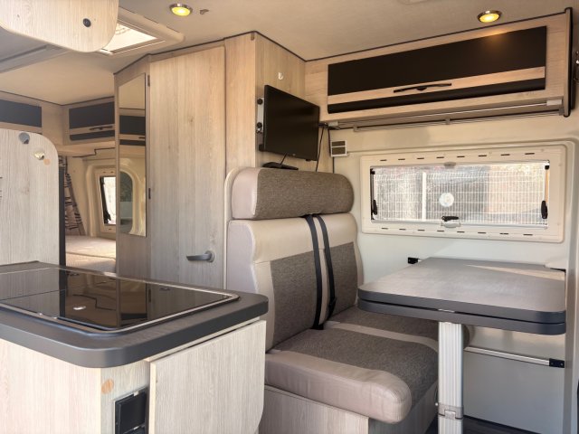 Font Vendome Leader Van - Photo 6