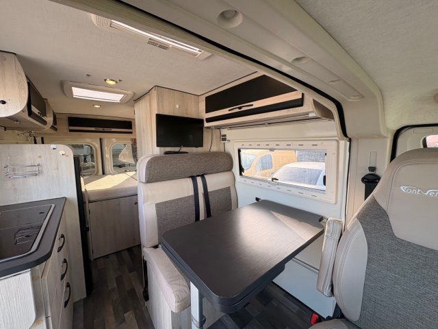 Font Vendome Leader Van - Photo 12