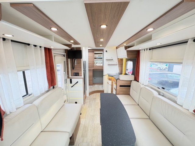 Pilote P 696 D Evidence 696D - Photo 17