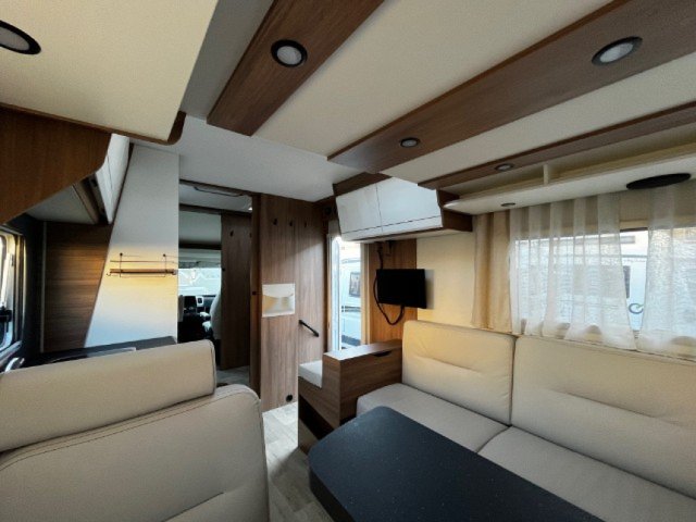 Pilote P 696 - Photo 6