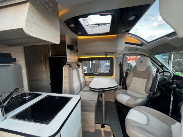 Rapido Van V55 - Photo 3