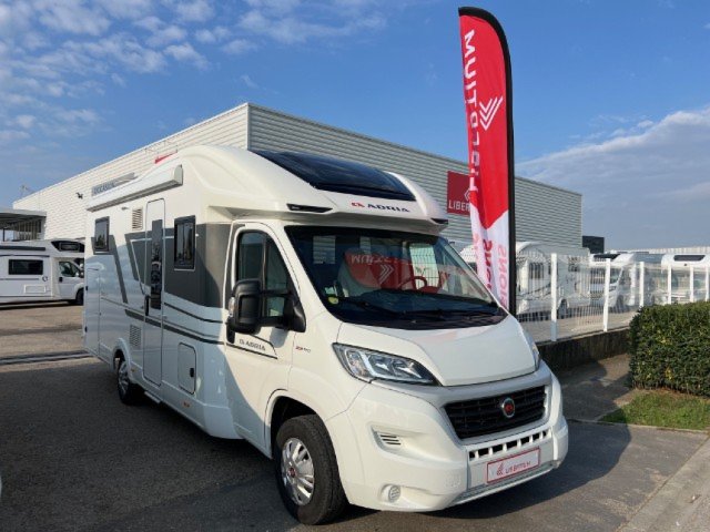 Adria Matrix Plus 670 DL Occasion