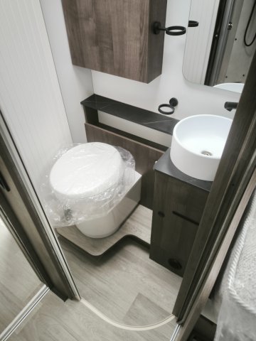 Benimar Tessoro 468 - Photo 12