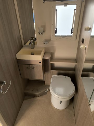 Challenger Mageo 290 - Photo 8