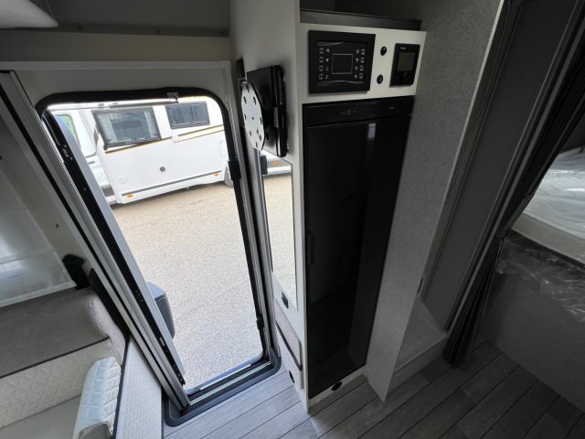 Mc Louis Yearling 81 - Photo 6