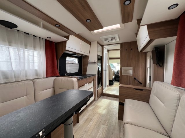 Pilote P 696 U - Photo 5