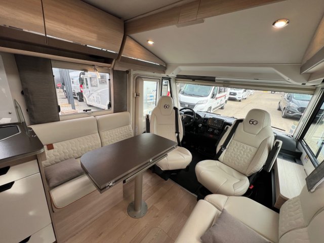 Rapido 8096 DF - Photo 6