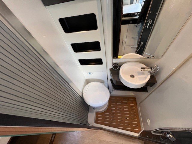 Rapido Van V68 - Photo 8