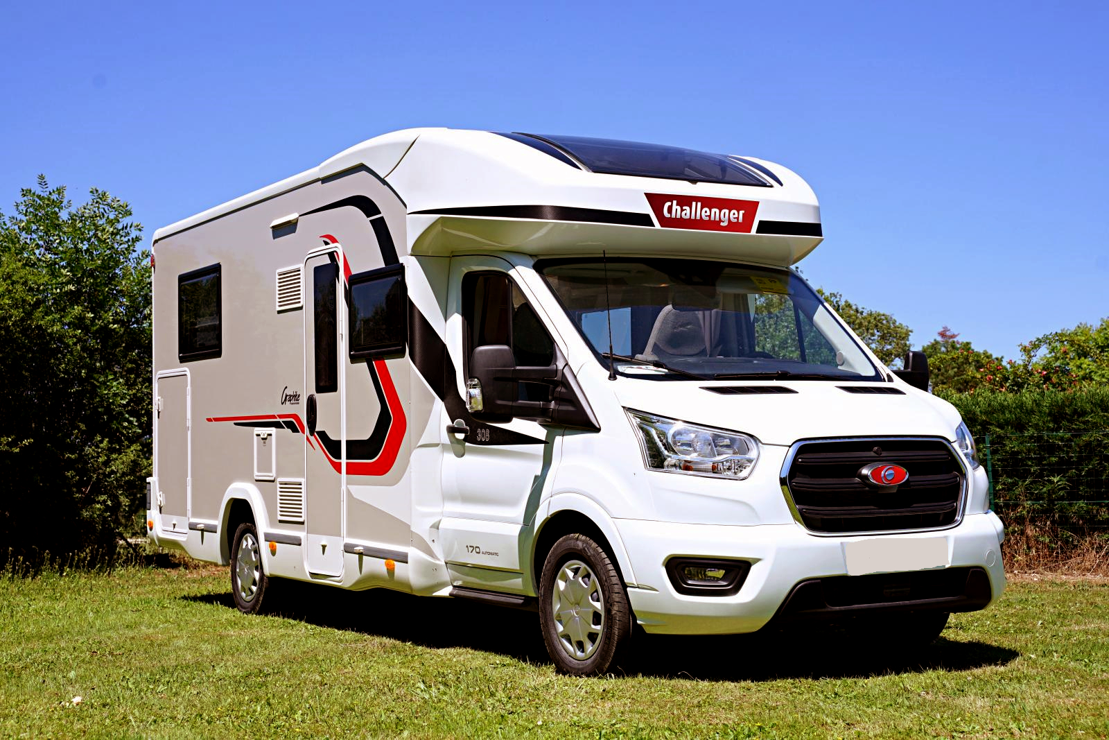 Challenger 260 Graphite Edition occasion de 2019 Ford Camping car