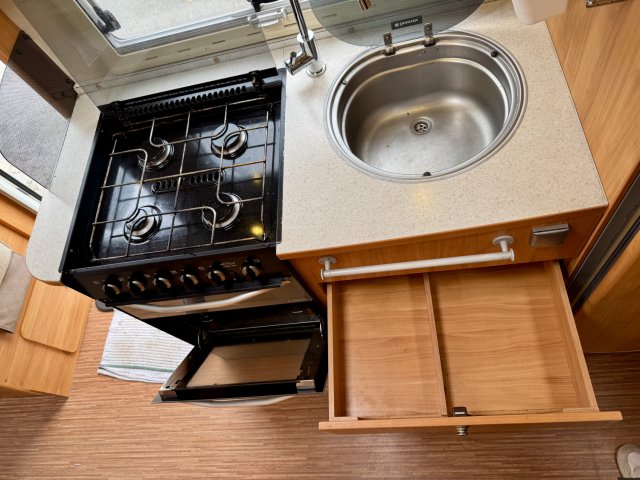 Adria Coral 690 DK CAPUCINE A  - Photo 12