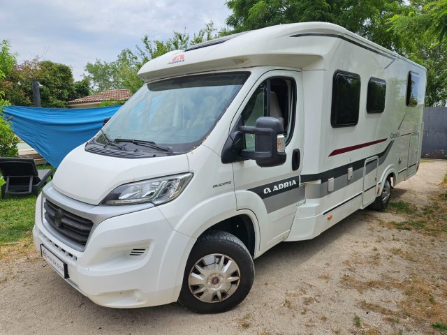 Adria Coral Axess 690 SC S Occasion