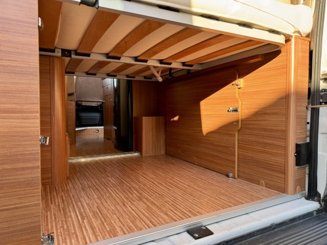 Adria Fourgon Van  Twin - Photo 15
