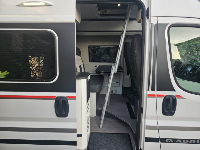 Adria Twin 640 SGX  Sport - Photo 24