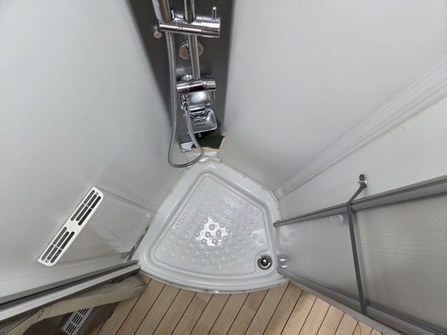 Bavaria Fjord I 7402 LCG - Photo 23