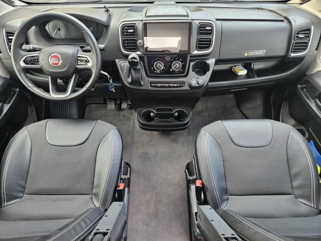 Bavaria K600J K 600 J - Photo 6