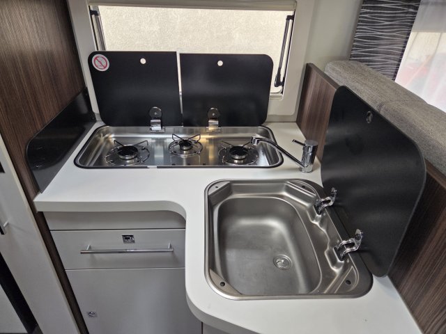 Benimar Tessoro 442 - Photo 9