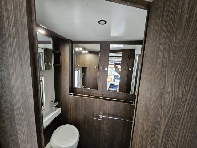 Benimar Tessoro 487 - Photo 14