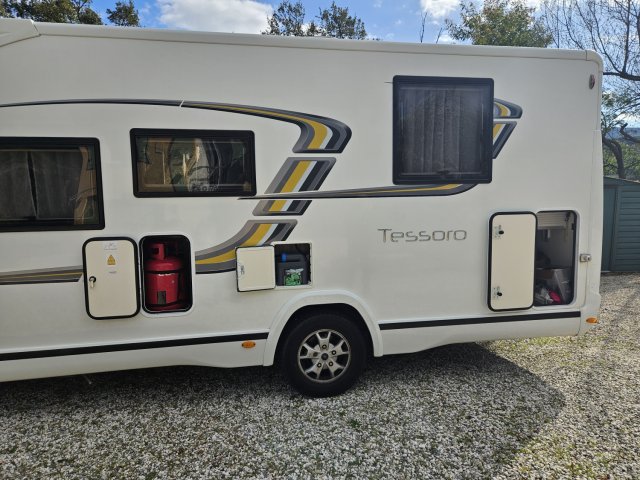 Benimar Tessoro 494 - Photo 25