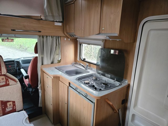 Burstner A 574-3 - Photo 10