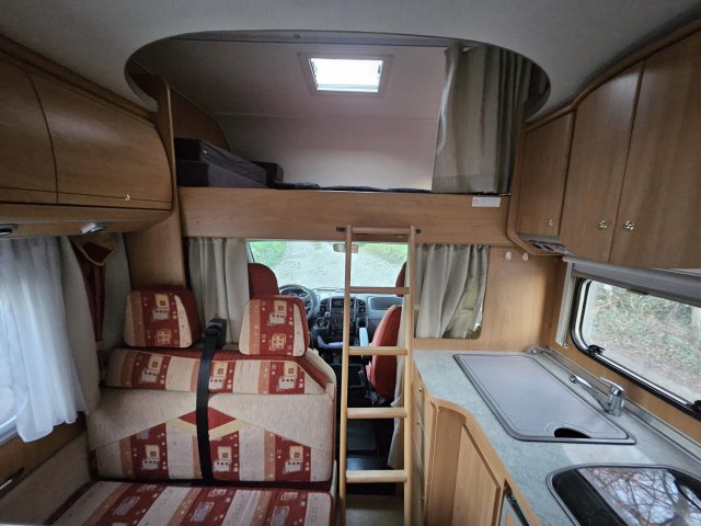 Burstner A 574-3 - Photo 11