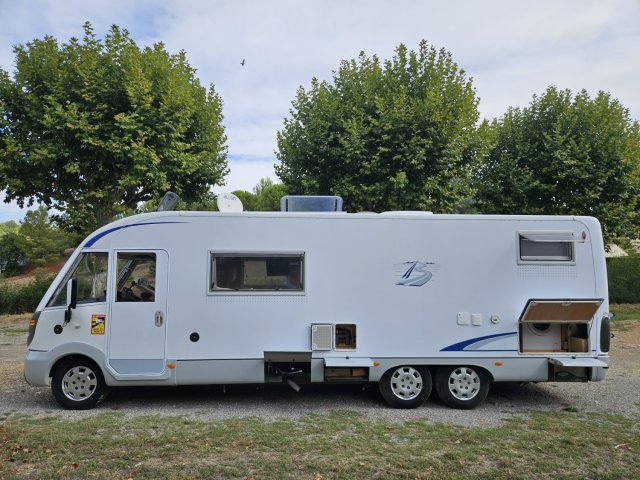 Burstner Camping-Car ELEGANCE 827 - Photo 26