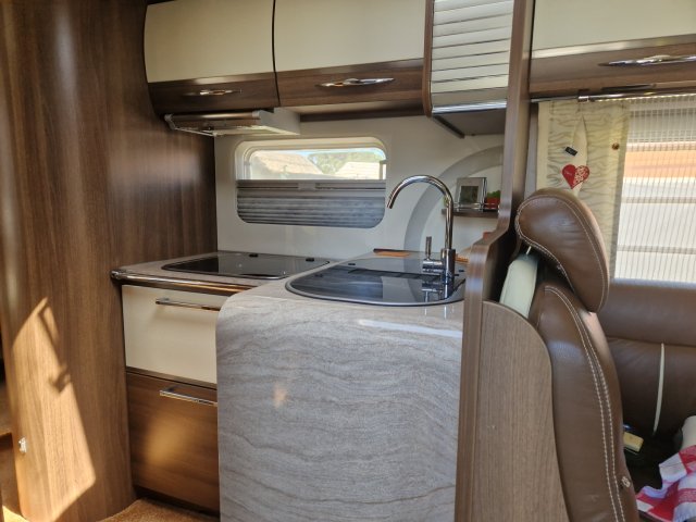 Burstner Elegance I 800 - Photo 10