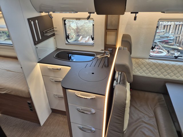 Burstner Ixeo I 720 - Photo 8